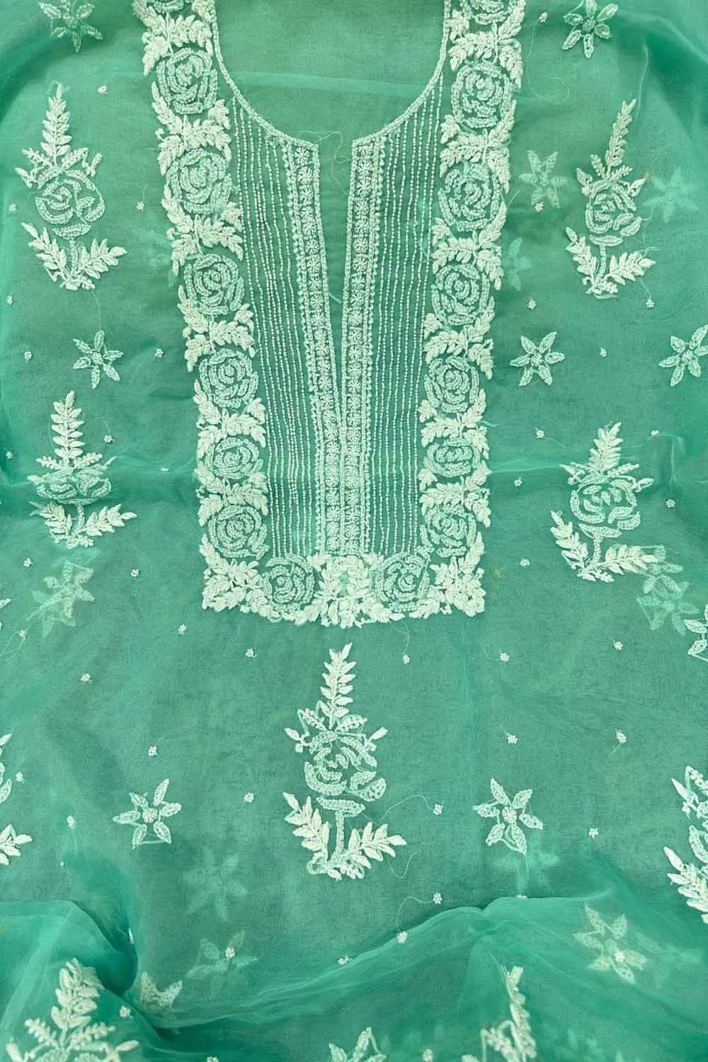 Elegant Green Chikankari Organza Suit: Hand-Embroidered Perfection