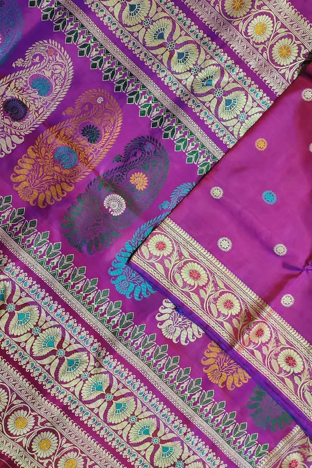 Elegant Pink Baluchari Silk Meenakari Saree: Handloom Perfection