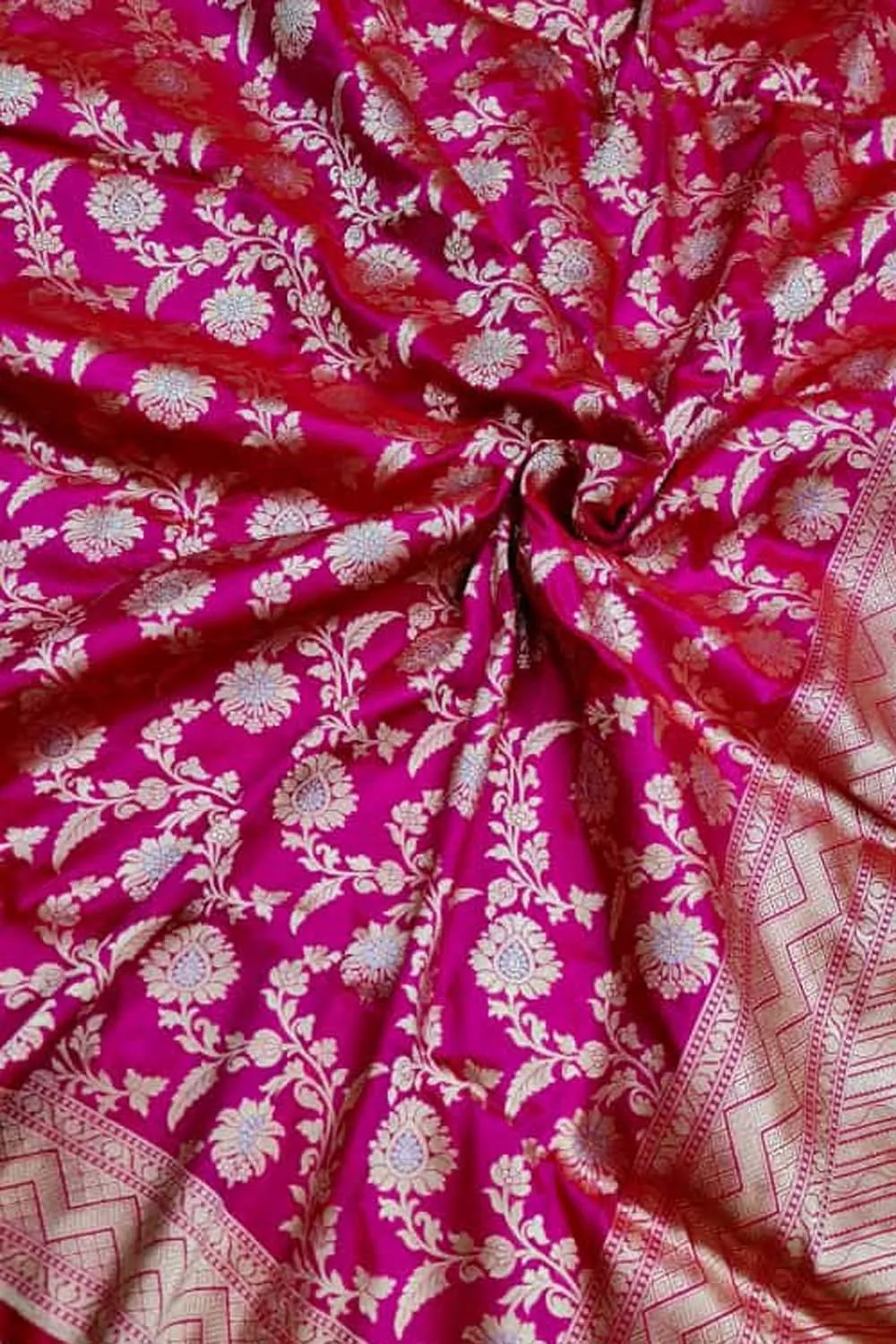 Exquisite Pink Banarasi Handloom Silk Sona Roopa Saree