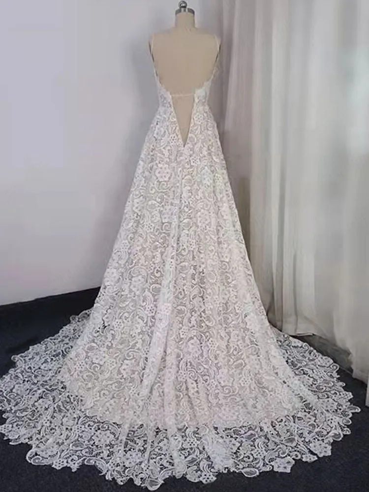 V-neck Exquisite Lace Spaghetti Straps Long Wedding Dresses