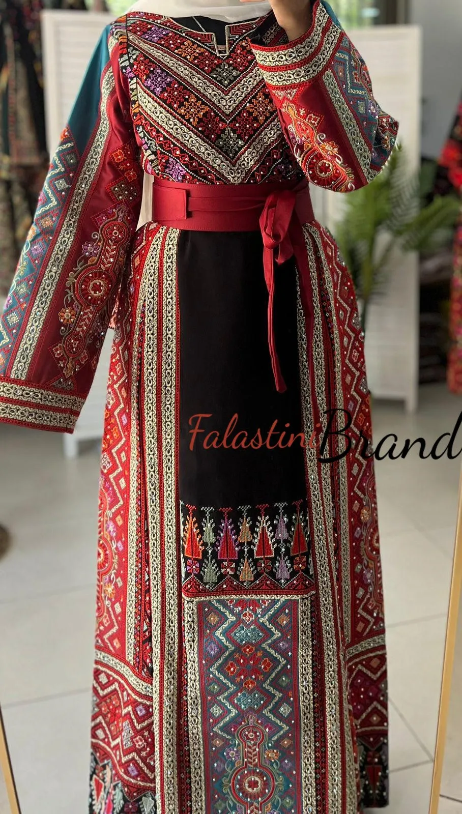 Very Luxurious Black and Burgundy and Turquoise Thob with Qasab and Satin Details